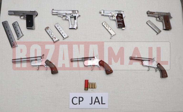 जालंधर के कंगनीवाल में एनकाउंटर, दो गैंगस्टर पकड़े