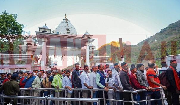 86 लाख पहुंची माता वैष्णो देवी में दर्शन करने वाले श्रद्धालुओं की गिनती The number of devotees visiting Mata Vaishno Devi temple reached 86 lakh