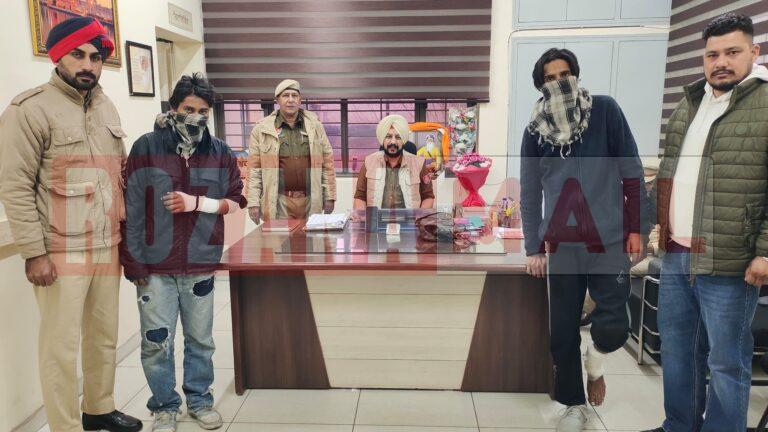 जालंधर में महिलाओं को लूटने वाले स्नेचर गिरफ्तार: कैश और सोने के गहने मिले, हाल ऐसा किया कि अपने पैरों पर चल भी नहीं पा रहे, पढ़ें