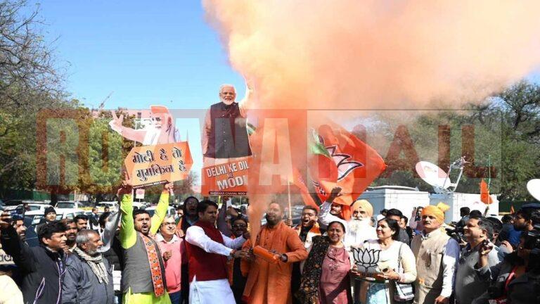 केजरीवाल के फ्री के दांव से उठा दिल्ली के लोगों का भरोसा: आजादी के बाद जंगपुरा इलाके में पहली बार बीजेपी की जीत, अन्ना हजारे ने कहा – शराब और कैश में फंस गए थे केजरीवाल, कांग्रेस का खाता नहीं खुला