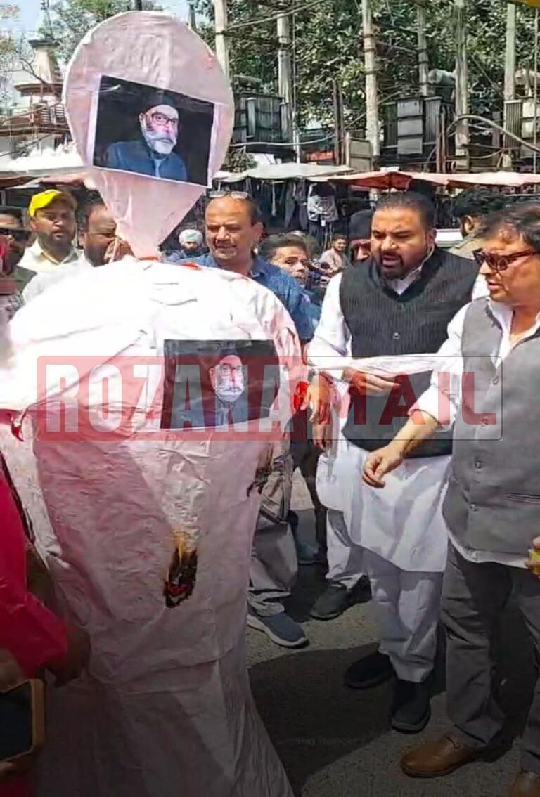 जालंधर में आतंकी गुरपतवंत सिंह पुन्नू का पुतला फूंका: दलित समाज ने कहा- पन्नू पंजाब में होता तो 150 टुकड़े होते, भाईचारा तोड़ने की कोशिश के आरोप लगाए
