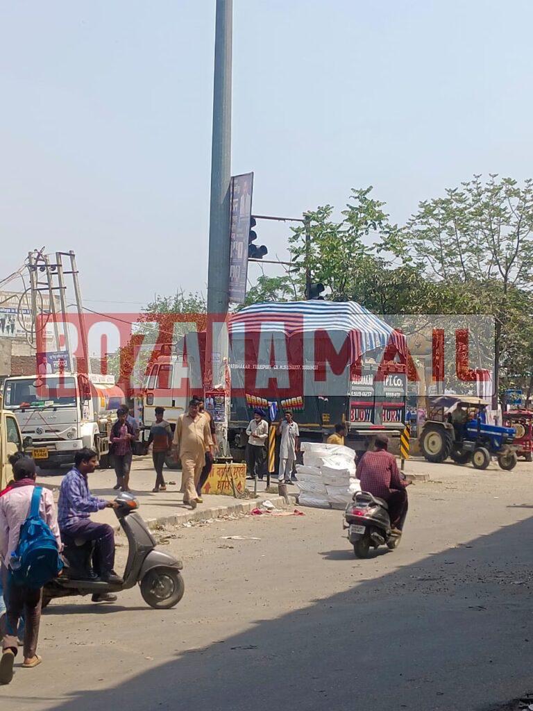 हाईवे पर निकलने से पहले बदल लें रास्ता: जालंधर में इंडियन ऑयल टैंकर के ड्राइवर पर जानलेवा हमला करने के विरोध में जाम कर दिया हाईवे, टैंकर यूनियन ने हाईवे पर खड़े कर दिए टैंकर