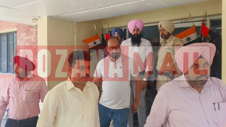 देर रात मेडिकल के बाद विधायक रमन अरोड़ा फिर कोर्ट में पेश, जेल भेजने के आदेश, मंडी के गंजे नेता से भी विजिलेंस ने की पूछताछ, जग्गू चौक का साड़ी व्यापारी भी रडार पर, पढ़े पूरी खबर