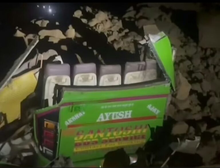 हिमाचल प्रदेश में बारिश कारण सवारियों से भरी बस पर पहाड़ गिरा, दस लोगों की मौत, कई लोग काम से घर लौट रहे थे, पढ़ें पूरी खबर