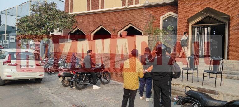 जालंधर के मशहूर अग्रवाल वैष्णो ढाबे में GST की रेड, ढाबा सील करके जांच कर रही टीमें