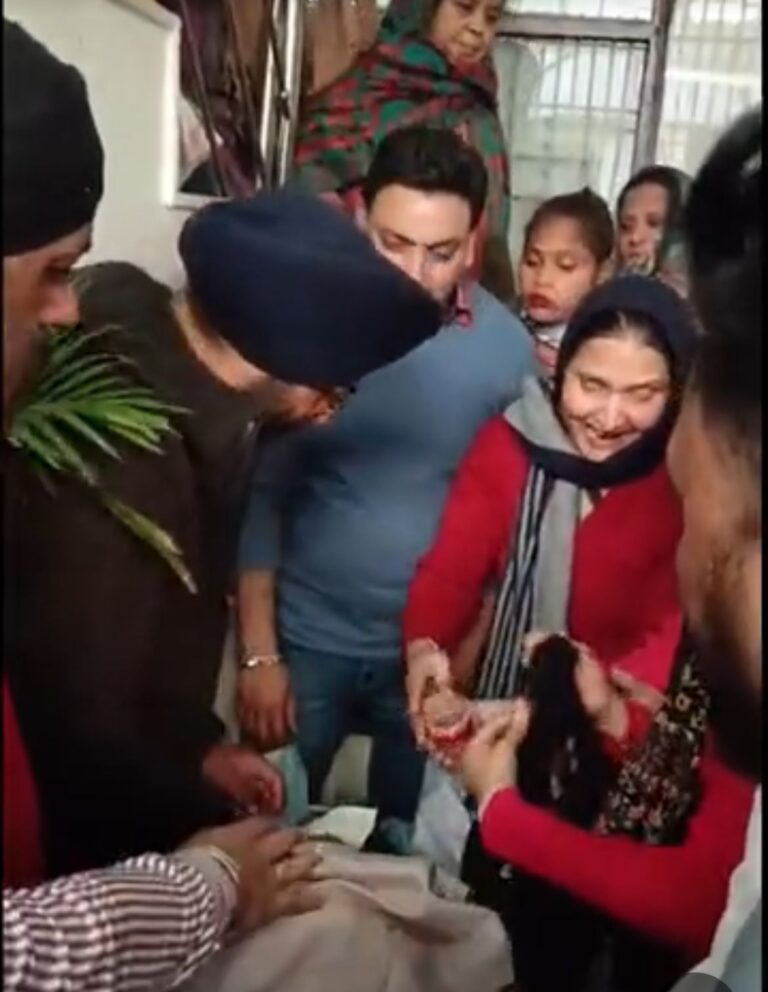 बच्ची का रेप न होने पर हत्या करने का मामला: मृतका को मेंहदी और चूड़ा पहना अंतिम संस्कार किया, मां बोली: बेटी की शादी के सपने ऐसे पूरे करने पड़ रहे, बच्ची की हत्या करके शव को छुपाने की थी मंशा, दोस्त की कार भी मांग कर लाया था आरोपी