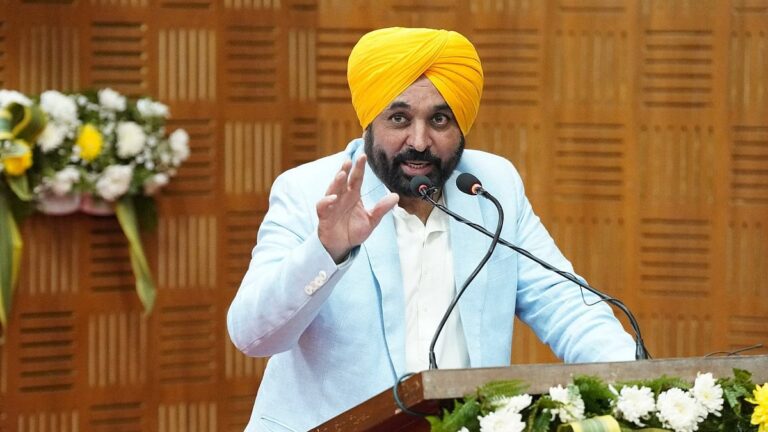 विवादित बयानों के बाद नवजोत कौर सिद्धू ने CM मान से सुरक्षा मांगी: सीएम ने तंज कसा, बोला- उल्टे सीधे बयान देकर सुरक्षा मांगते है, सोच समझ कर बोलती