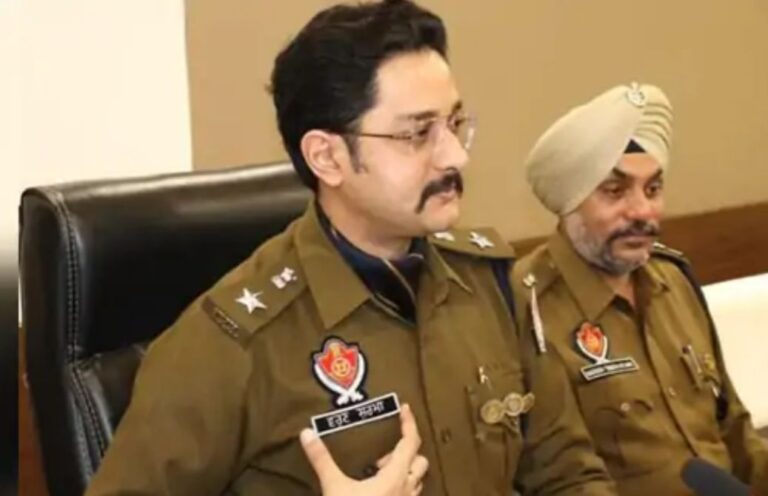 जिला परिषद-ब्लॉक समिति चुनावों के बीच पंजाब के अफसरों की तथा कथित ऑडियो पर बवाल: अकाली दल ने हाईकोर्ट जाकर SSP पटियाला को हटा CRPF लगाने की मांग की, बीजेपी ने वोट चोरी की तैयारी के लगाए आरोप, अफसरों का भी आया पक्ष, पढ़ें वायरल हुई ऑडियो की बातें