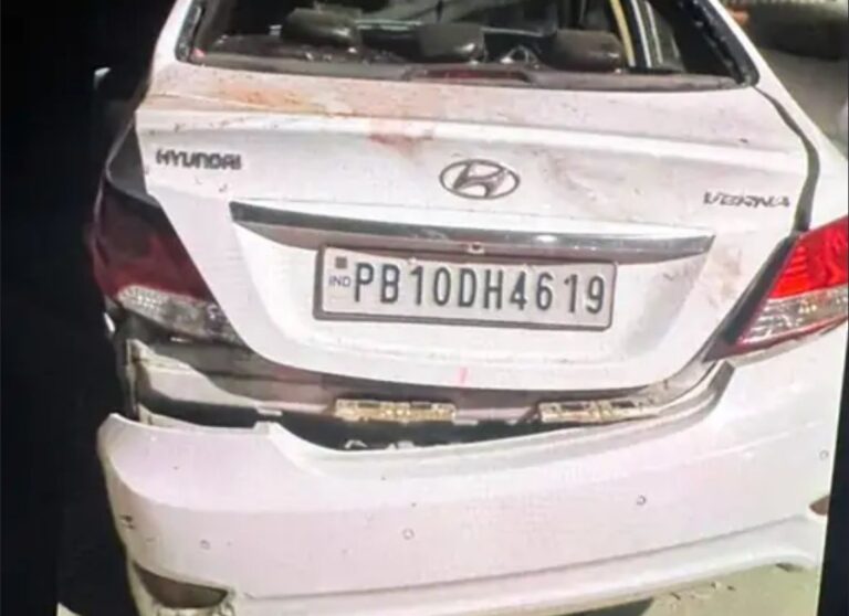 लुधियाना में दर्दनाक हादसा: डिवाइडर से टकरा कर गाड़ी पलटी, कार में सवार पांच लोगों की मौत, शरीर से अलग हुए धड़, पैर और कई बॉडी पार्ट्स