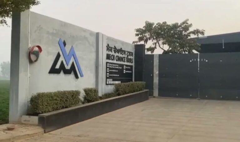 जालंधर की MAC CHOICE TOOL फैक्ट्री में बड़ा हादसा: टूल्स से भरे कैंटर मजदूरों पर गिरे, तीन लोगों की मौत, 9 लोग घायल हुए