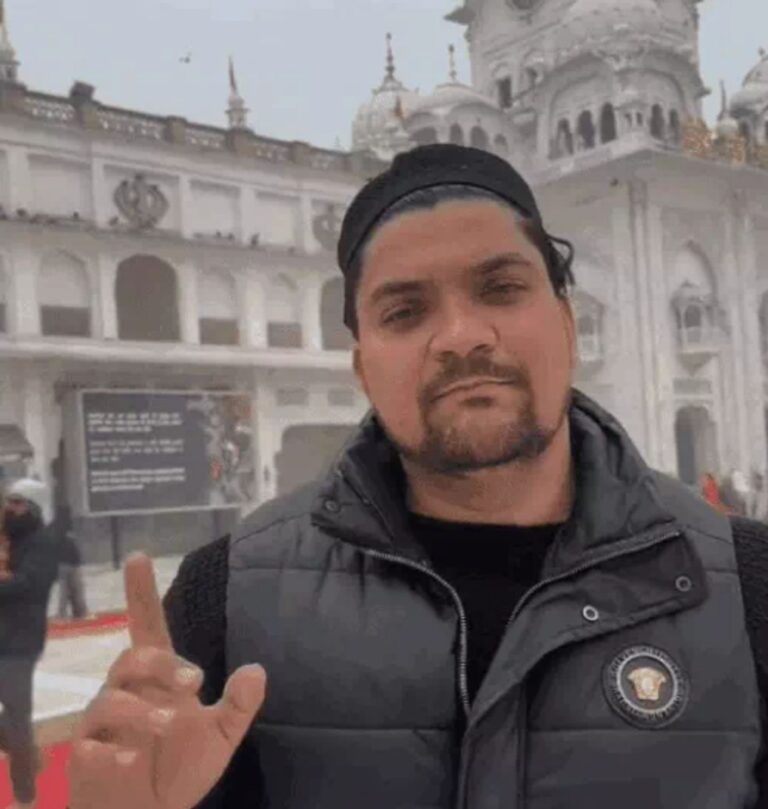 Punjab News: गोल्डन टेंपल के सरोवर में कुल्ला करने वाले युवक पर होगी FIR: SGPC ने कहा- बेअदबी करने ही आया था युवक, अमृतसर पुलिस को शिकायत दर्ज करवाएंगे