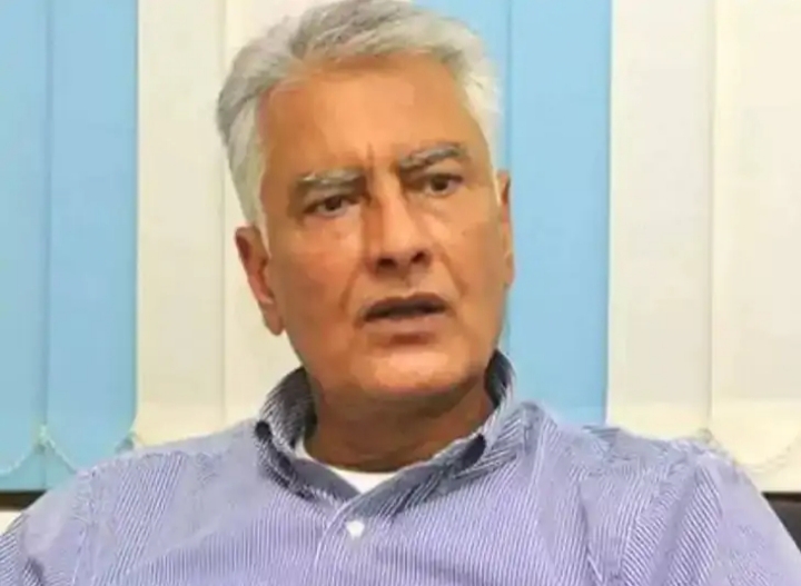 BJP के पंजाब प्रधान सुनील जाखड़ की अचानक तबीयत बिगड़ी, अस्पताल ले जाया गया