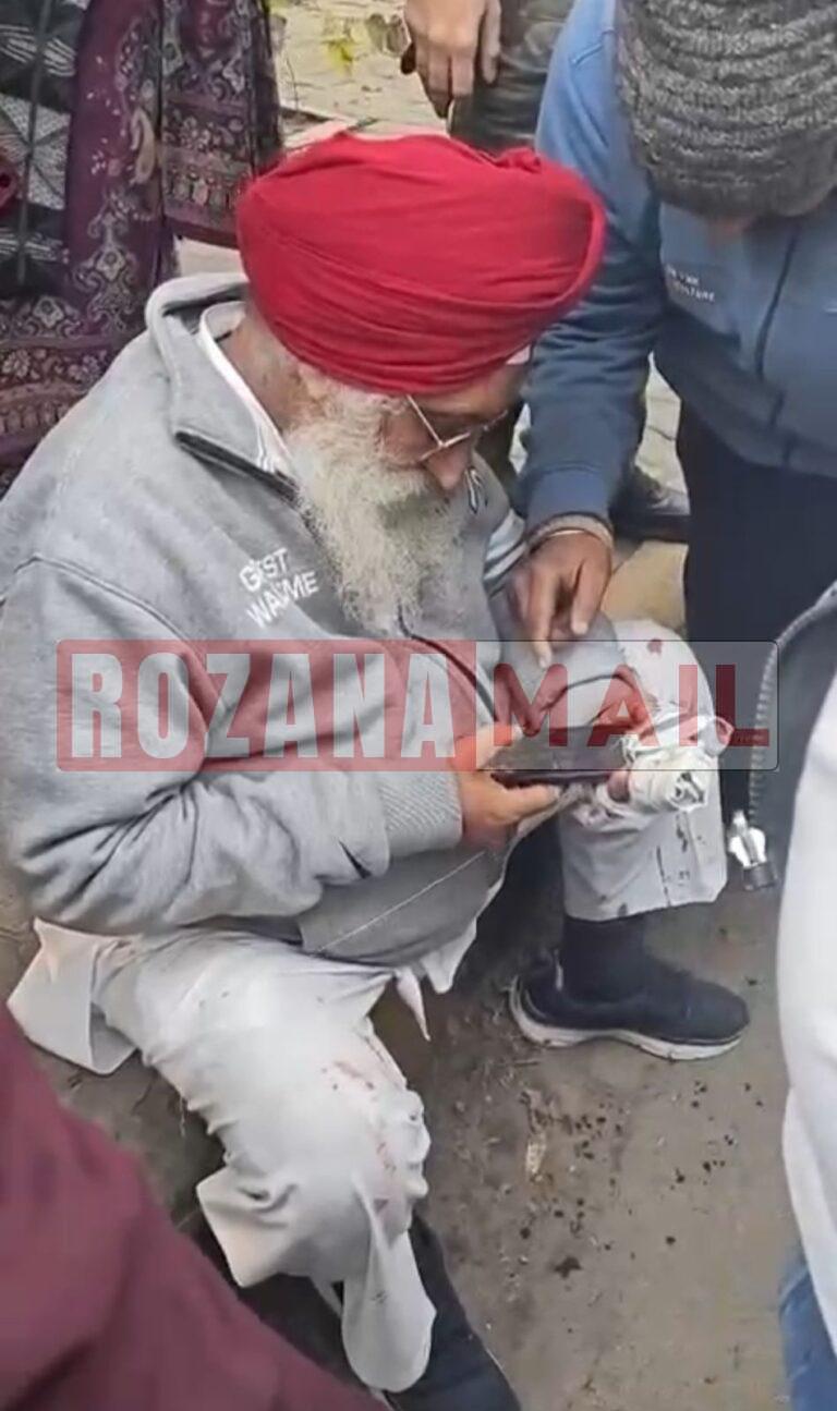 अज्ञात नकाबपोशों ने जालंधर में नंबरदार पर किया हमला, लड़की छेड़ने के झूठे आरोप लगाए, लोगों ने हमलावरों के बाइक की चाबी निकाली तो बाइक छोड़ भागे, देखें सीसीटीवी कैमरे की वीडियो