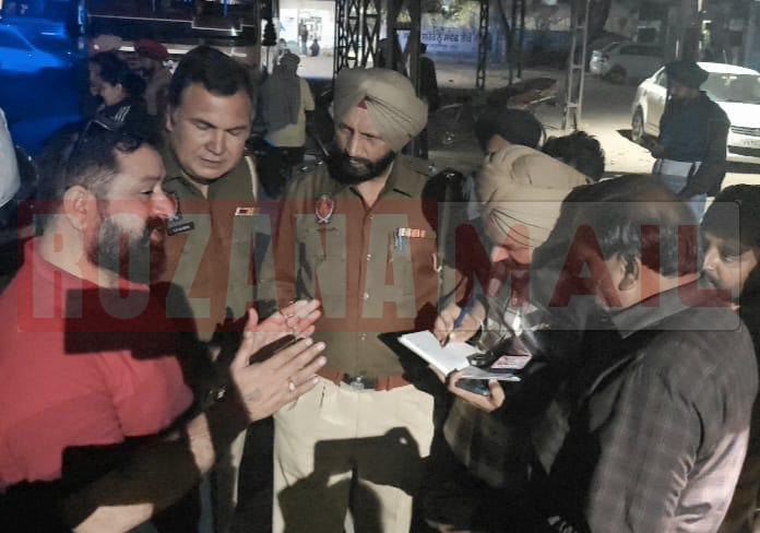 जालंधर के इस बस स्टैंड पर गोलियां चला बाइक लूट ले गए बदमाश, किसी बड़ी वारदात में इस्तेमाल होने का शक, पढ़ें