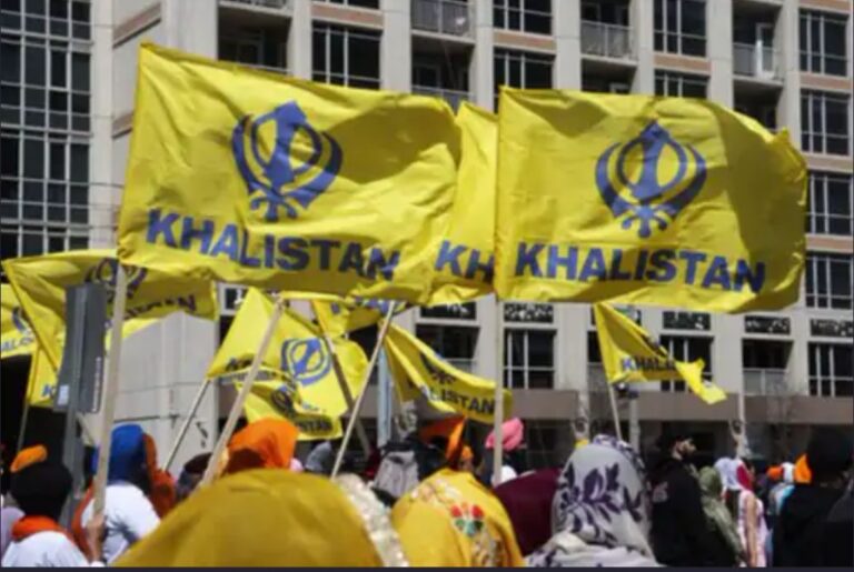 NSA अजीत डोभाल की कनाडा यात्रा के बाद बड़ी खबर: कनाडा में खालिस्तानी झंडे फहराने पर बैन, धार्मिक स्थलों के बाहर लोगों को डराने और बाधा डालना भी माना जाएगा अपराध, पढ़े
