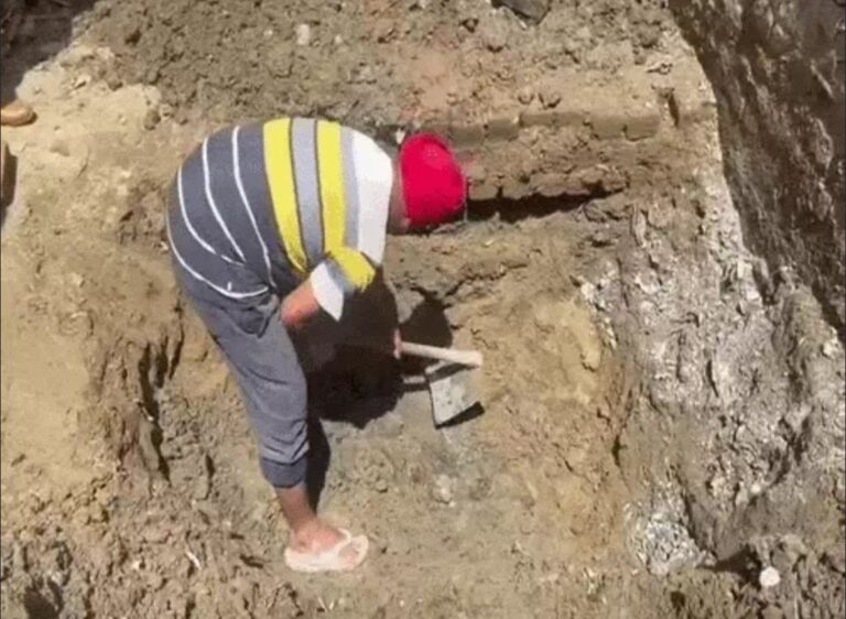 जालंधर में बीस साल पुराने दोस्त की हत्या कर घर में ही गड्ढा खोद दबाई लाश, शक न पड़े इस लिए पांच महीने वहीं रहा, 6 फीट गहरे गड्ढे से लाश बरामद, पढ़ें