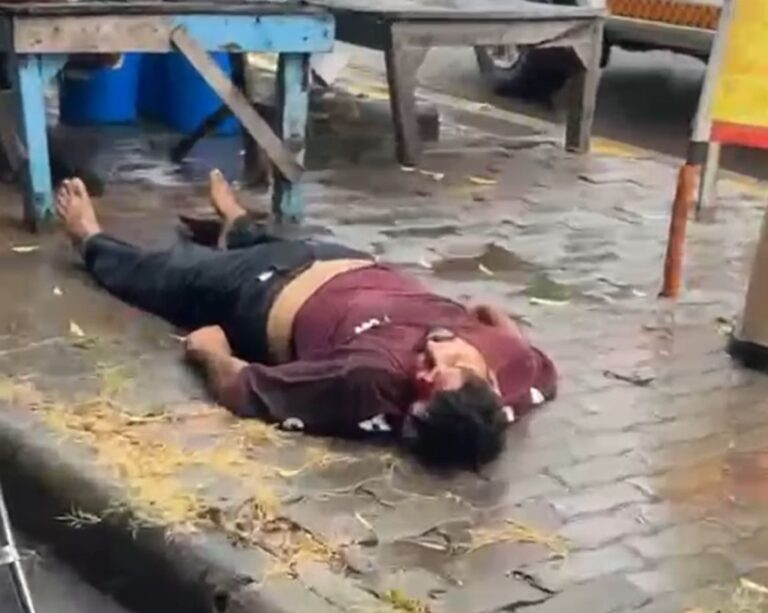 जिसको राखे साइयां मार सके न कोई: MBD मॉल के बाहर सड़क हादसे में बाइक सवार की सांसे रुकी, राहगीर ने CPR देके जान बचाई