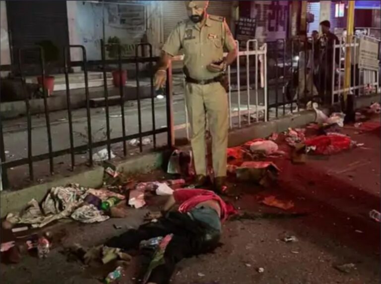 जालंधर में मां-बेटी को बस ने कुचला, सड़क पर शवों के टुकड़े बिखरे, हाथ-पैर कटे, पहचान पाना भी हुआ मुश्किल