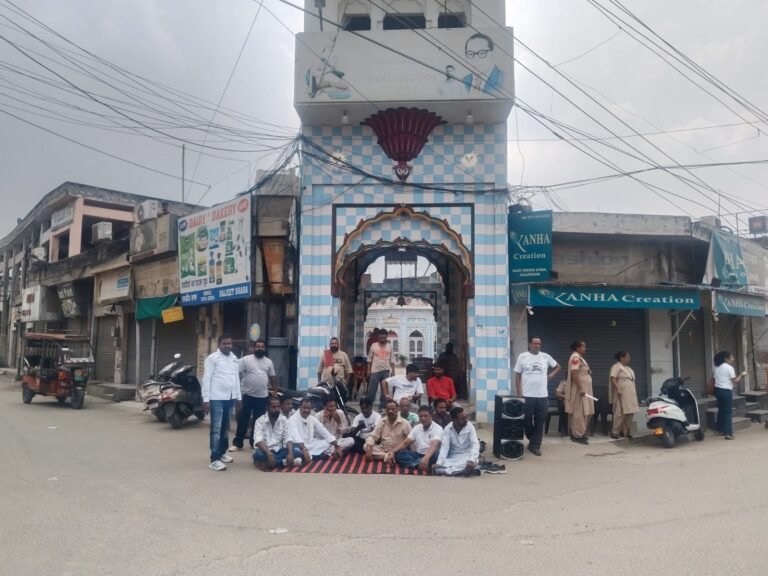 जालंधर में बंद का असर: लोगों ने बंद रखा व्यापार, बंद का समर्थन दिया, सड़कों पर पुलिस का पहरा, देखें तस्वीरें