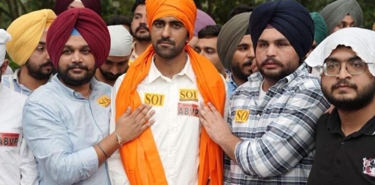 अकाली-भाजपा के गंठबंधन का पंजाब से पहले PU में दिखा ट्रेलर: ABVP की प्रचण्ड जीत, अकाली दल के विंग ने दिया था समर्थन, नए प्रधान ने झाड़ू तोड़ जश्न मनाया