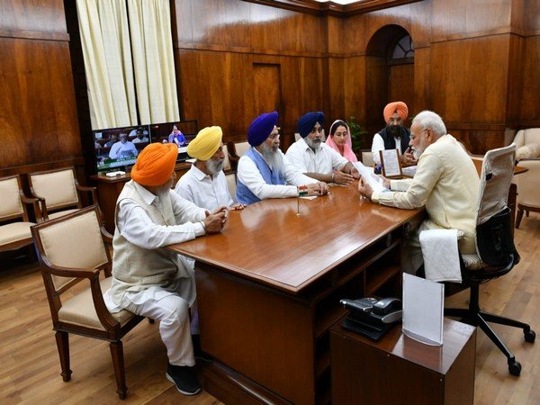 तो क्या पंजाब में होगा अकाली-भाजपा गठबंधन, केजरीवाल बोले: ना ना करते प्यार तुम्हीं कर बैठे, सुखबीर बादल ने भी कंसा तंज